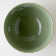 Load image into Gallery viewer, Matcha Bowl Green Hanae Maru
